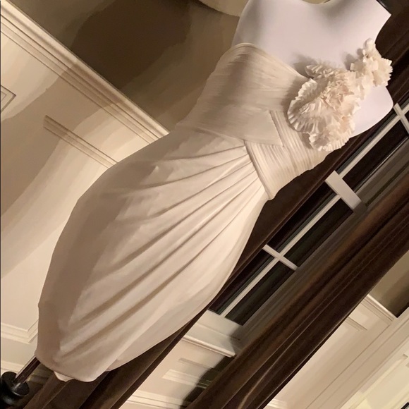 BCBGMAXAZRIA
Cream/White 1 Shoulder Cocktail Dress - Picture 2 of 9